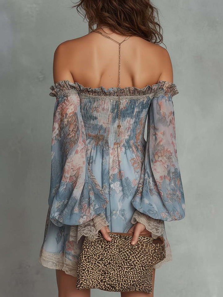Assunta | Vestito mini in chiffon arricciato con scollo a spalle scoperte e motivo floreale romantico
