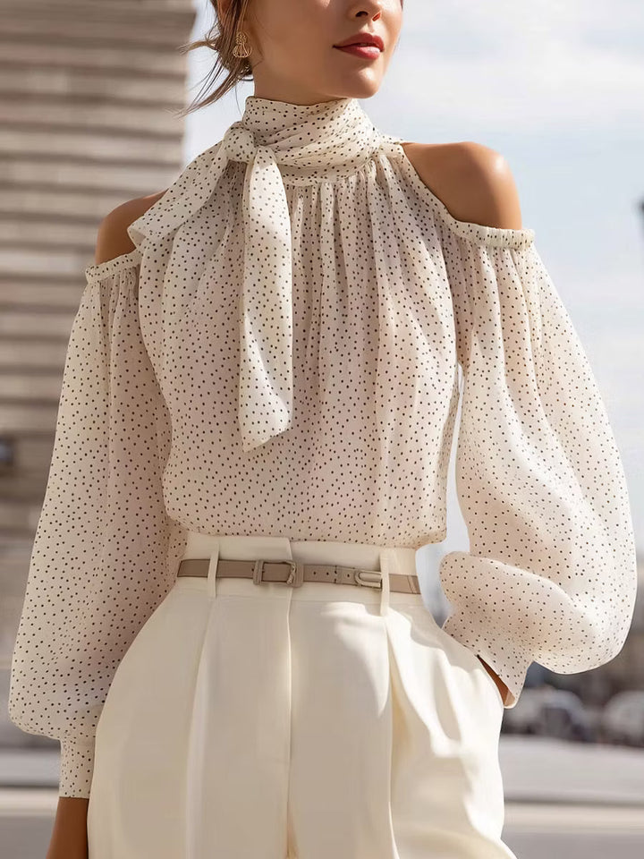 Blusa in Chiffon a Pois con Maniche Scoperte e Fiocco