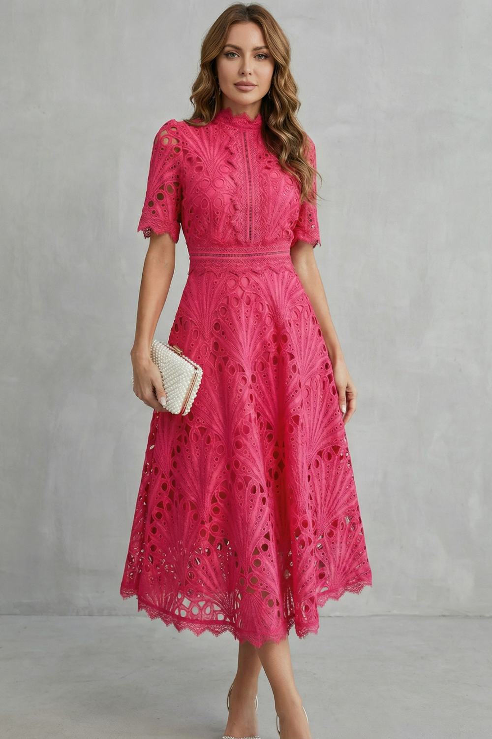 SERAPHINA | Abito Midi in Pizzo con Elegante Collo Alto