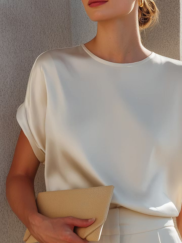 Blusa Relaxed in Satin di Acetato Minimalista