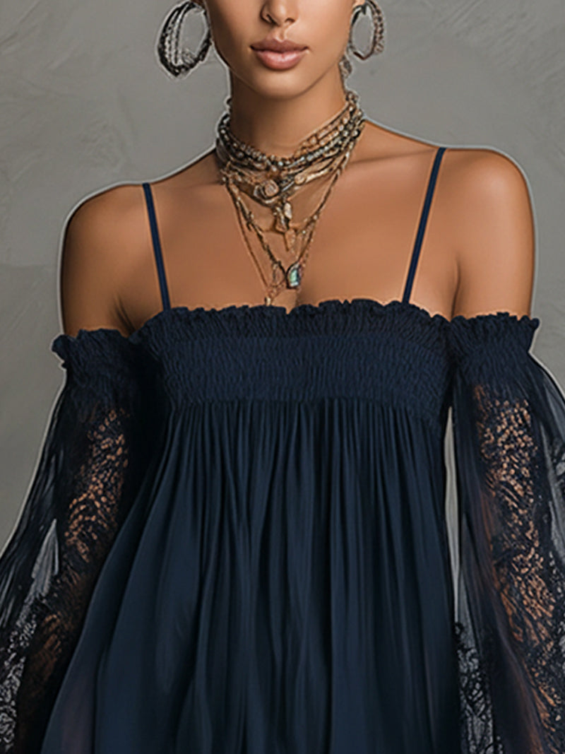 Noemi • Vestito mini in chiffon blu navy con scollo a spalle scoperte, bordo in pizzo e maniche trasparenti
