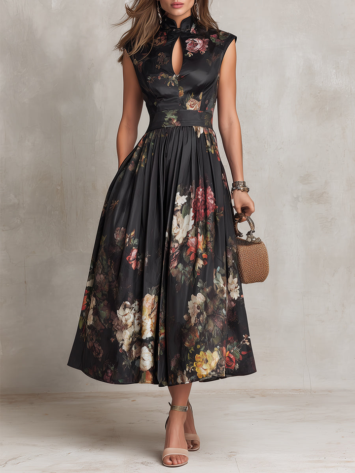 Violetta ¦ Vestito midi nero in raso plissé con motivo floreale e colletto con foro a forma di chiave