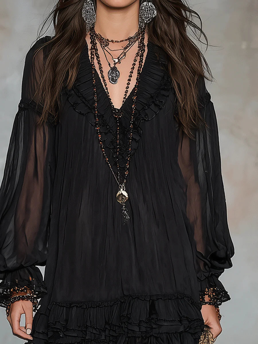 Dalia ¦ Abito corto nero in chiffon con scollo a V, maniche a lanterna e volant