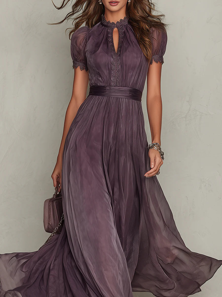Abito Maxi in Chiffon con Collo a Chiave Viola e Bordo in Pizzo