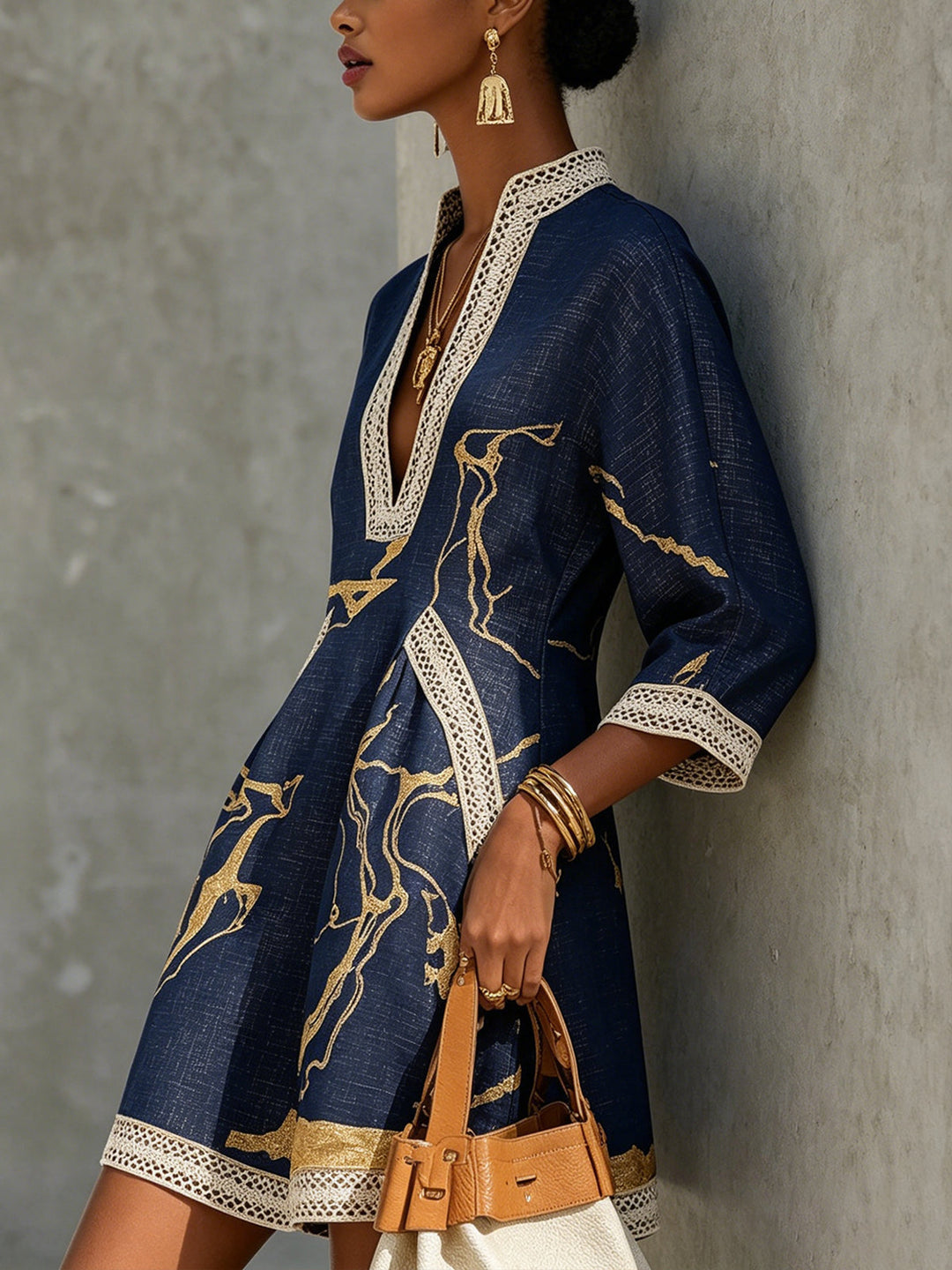 Astrée | Mini Abito Collo a V, Stampa Oro Marina