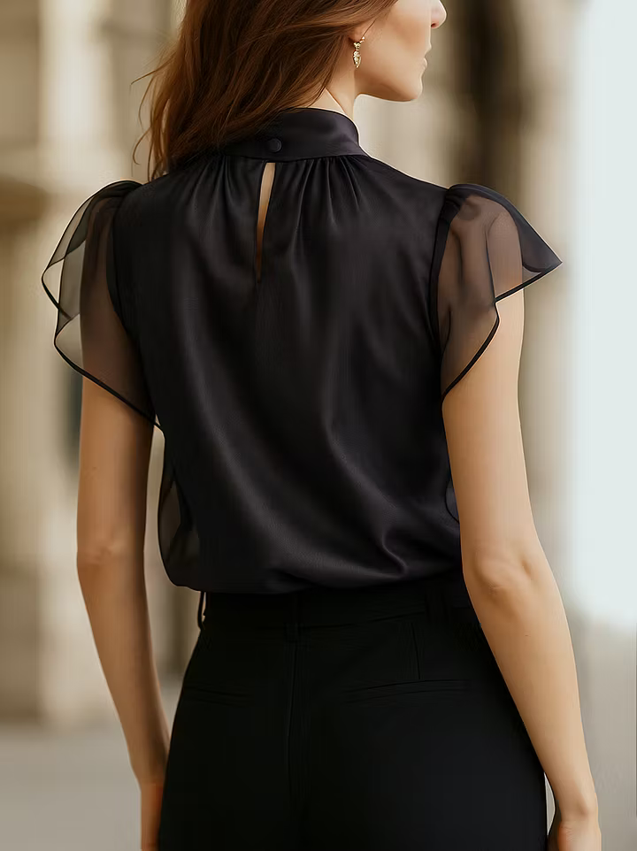 Elegante Blusa Alta in Chiffon Nera