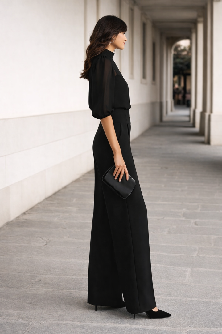 Valentina | Completo di tre pezzi che include una camicia trasparente e pantaloni a gamba larga.
