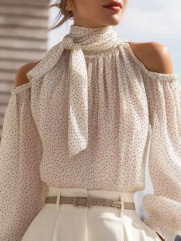 Blusa in Chiffon a Pois con Maniche Scoperte e Fiocco